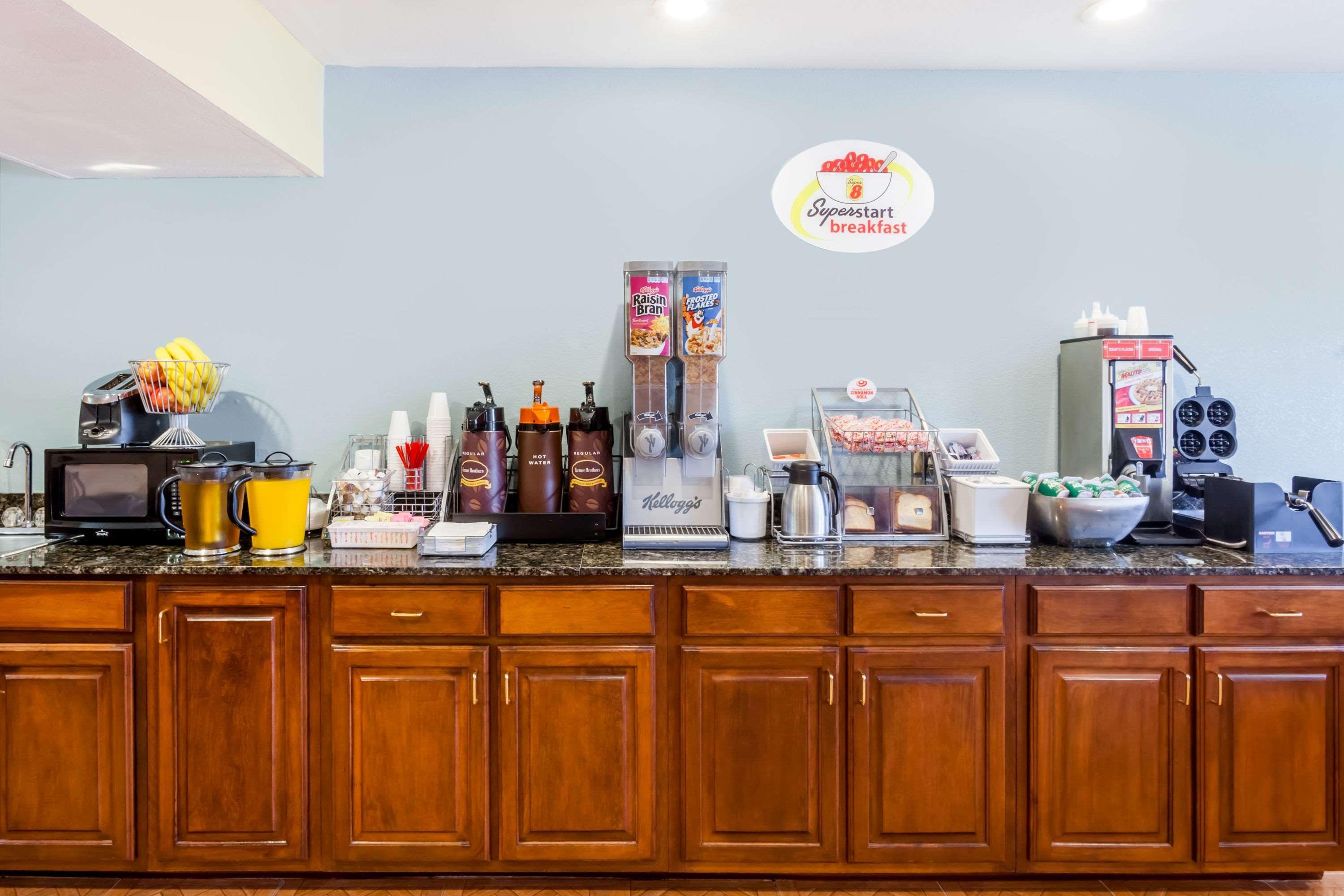 ซูเปอร์ 8 บาย วินด์แฮม เอดดี้วิลล์/คัตตาวา Motel Eddyville ภายนอก รูปภาพ