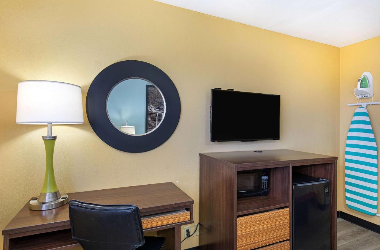 ซูเปอร์ 8 บาย วินด์แฮม เอดดี้วิลล์/คัตตาวา Motel Eddyville ภายนอก รูปภาพ